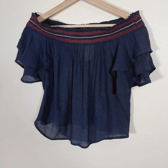 Lulu's Cold  Shoulder Navy Top - Picture 2 of 6